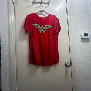 Wonder Woman graphic Tshirt